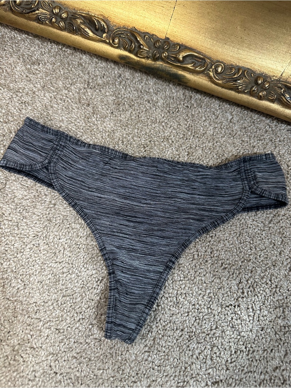 Not New Victoria's Secret 2017 Space Dye Gray Thong Size Small